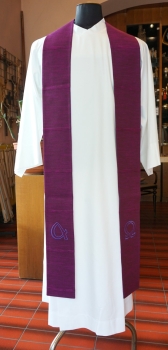 Priesterstola mit Alpha und Omega
