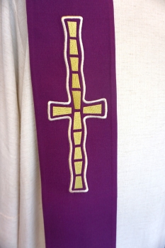 Preview: Priesterstola, violett mit modernem kreuz