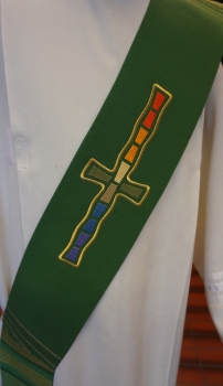 Preview: Diakonstola, Kreuz mit Regenbogenfarben