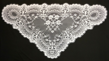 Mantilla, Estela, Schleier
