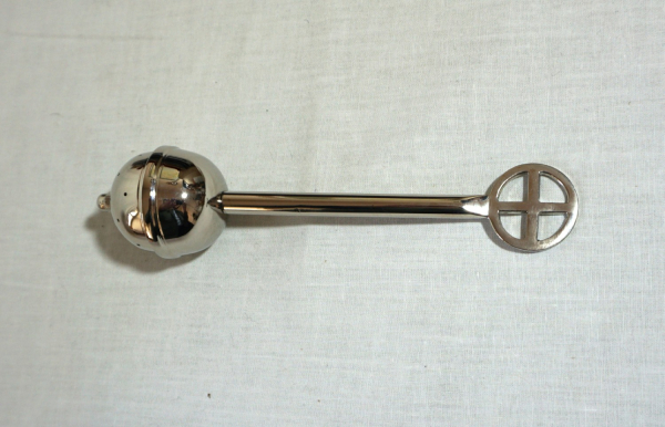 Aspergill mit Kreuzgriff