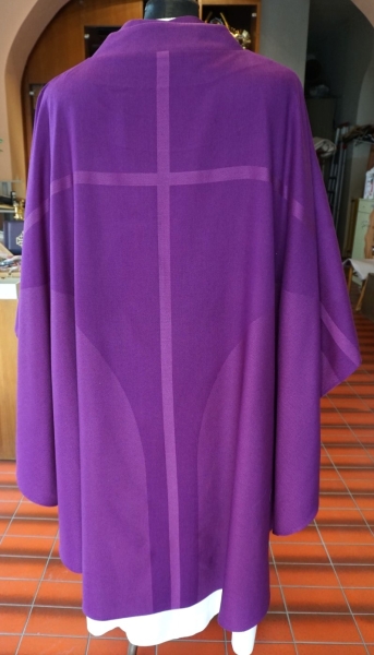 moderne violette Casel , Einwebungen