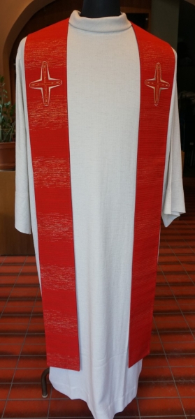 Priesterstola, feine Kreuze
