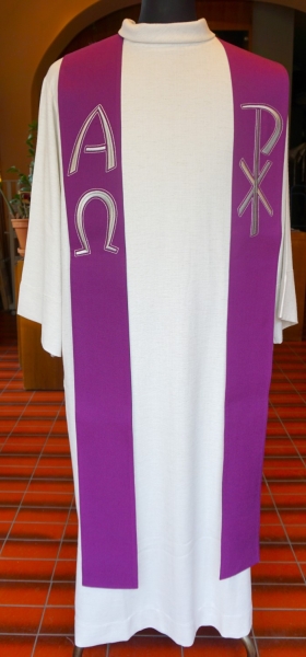 Priesterstola violett, Symbolik gestickt