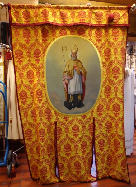 Kirchenfahne Reparatur