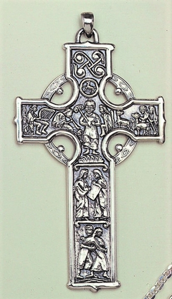 Pectorale, 9 x 5 cm