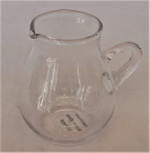Meßwein- und Wasserkännchen, Höhe: 7,5 cm